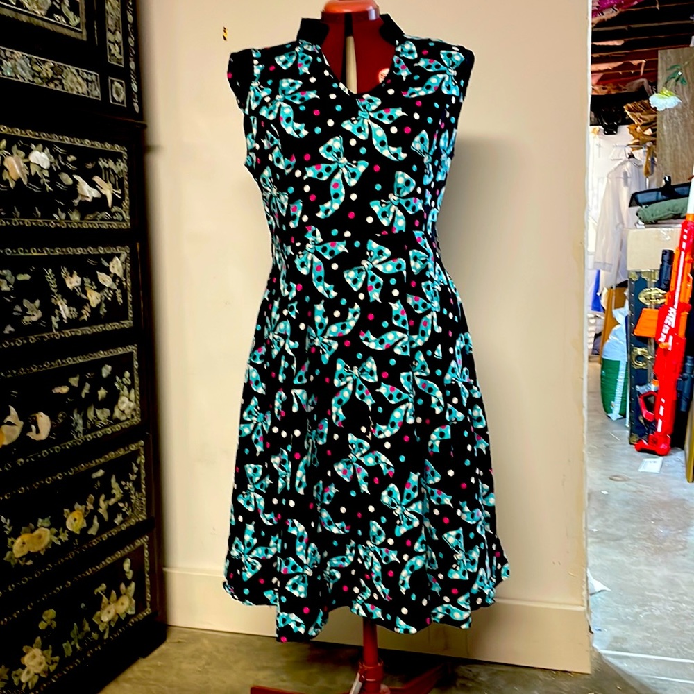 Vintage style bows and polka dots women’s size 16 dress